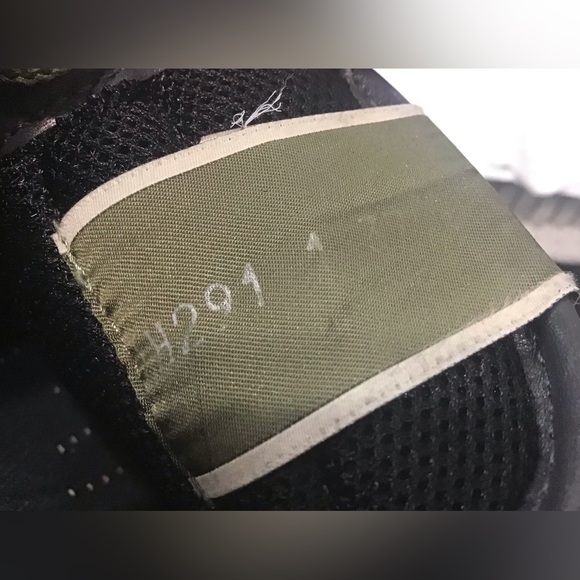 Valentino Camouflage Rockrunner Sneakers - Picture 10 of 10